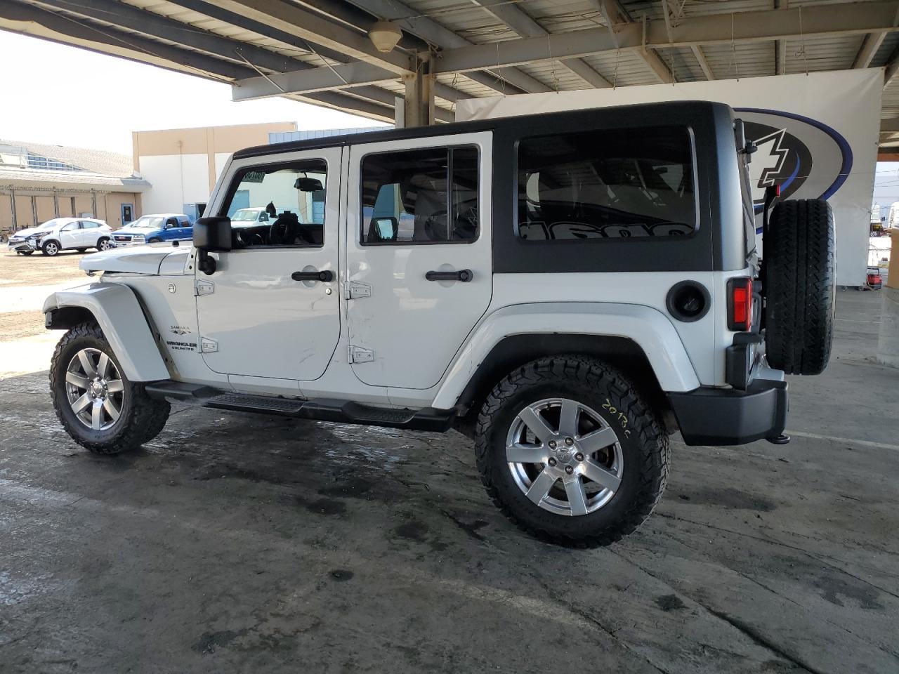2016 Jeep Wrangler Unlimited Sahara - Фото 2