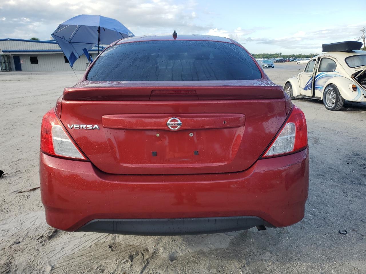 2017 Nissan Versa S - Фото 6