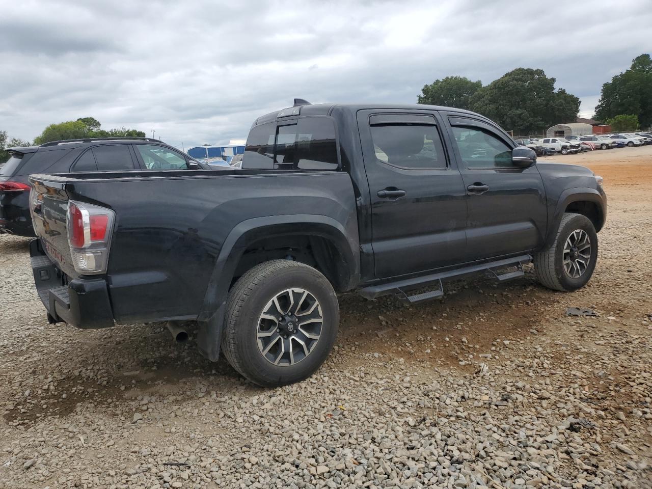 2023 Toyota Tacoma Double Cab - Image 3