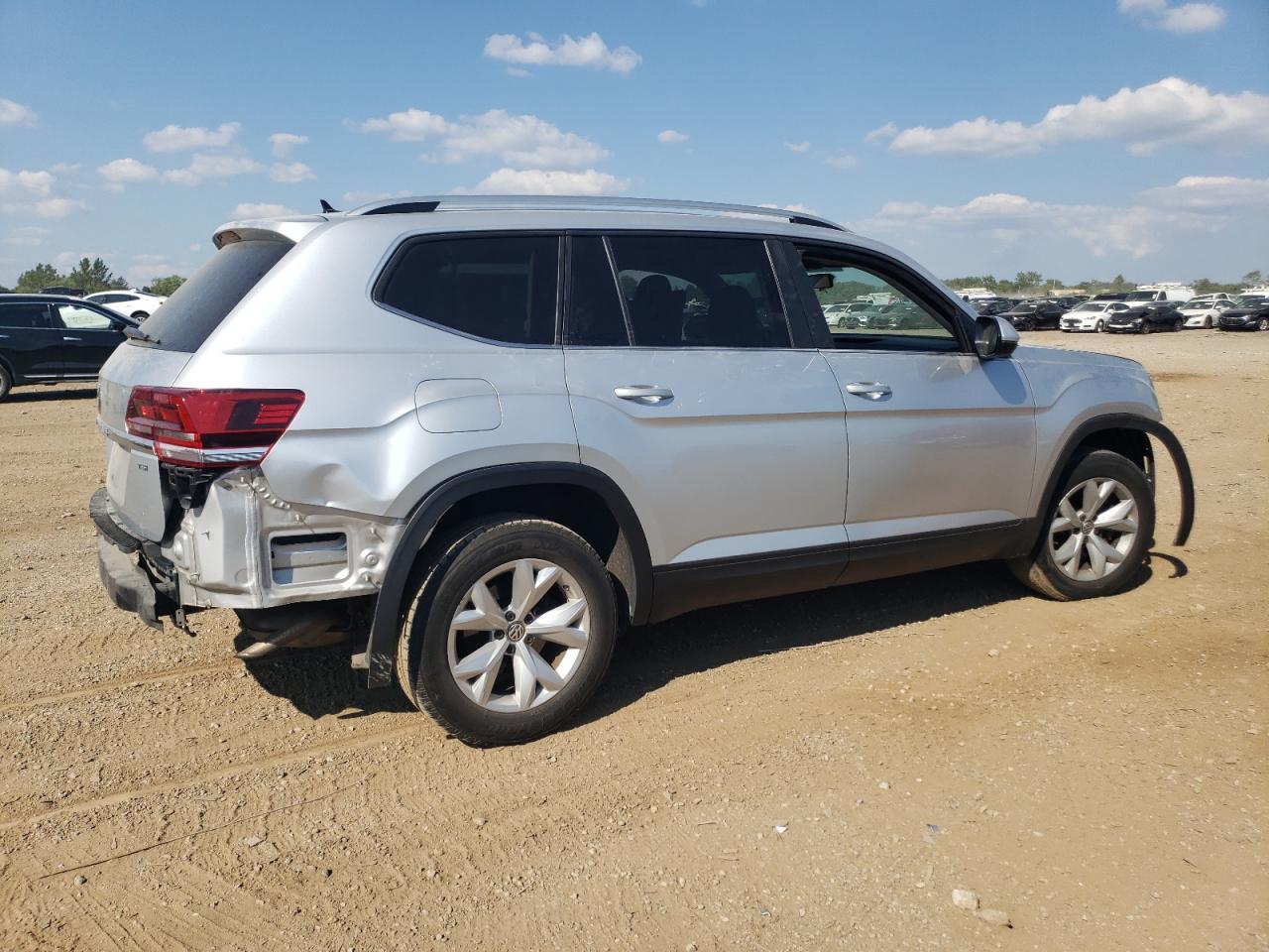 2018 Volkswagen Atlas S - Image 3