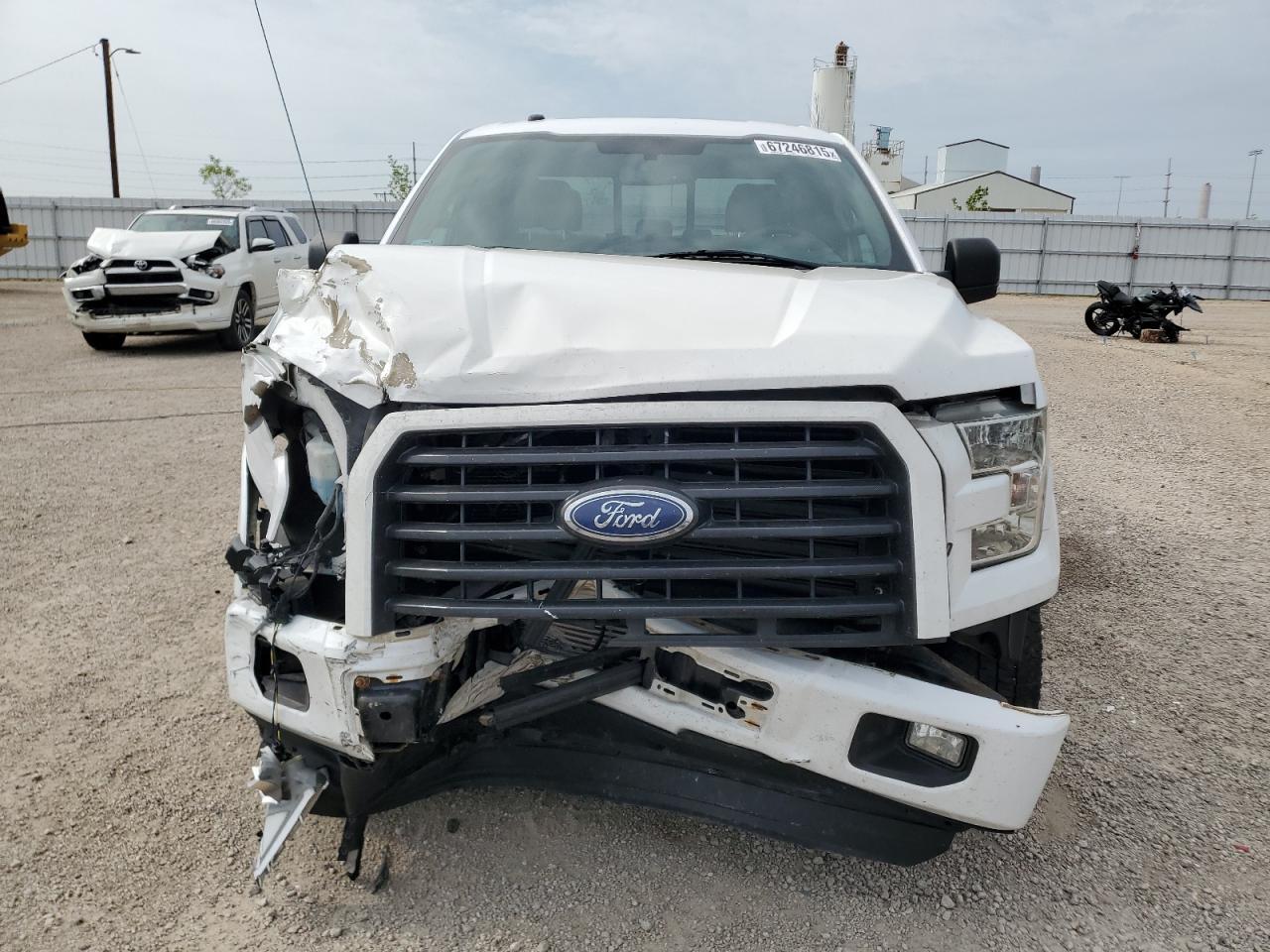 2016 Ford F150 Super Cab - Фото 5