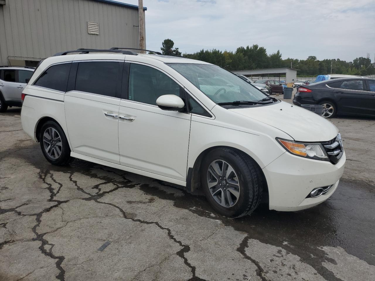 2015 Honda Odyssey Touring - Фото 4