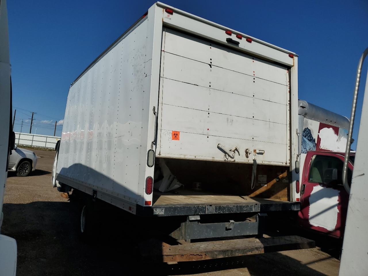 2017 Ford Econoline E350 Super Duty Cutaway Van - Фото 2