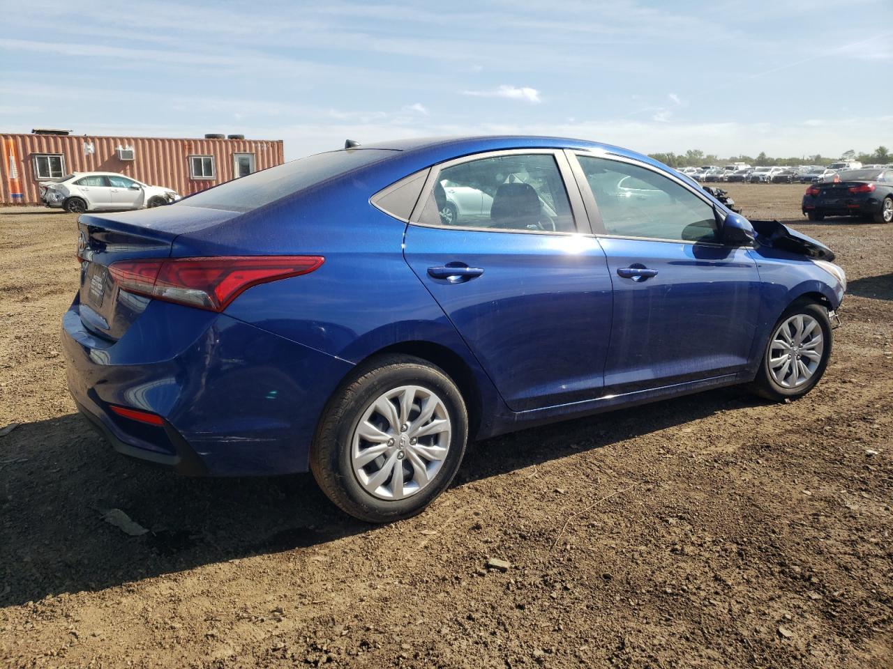 2022 Hyundai Accent Se - Фото 3