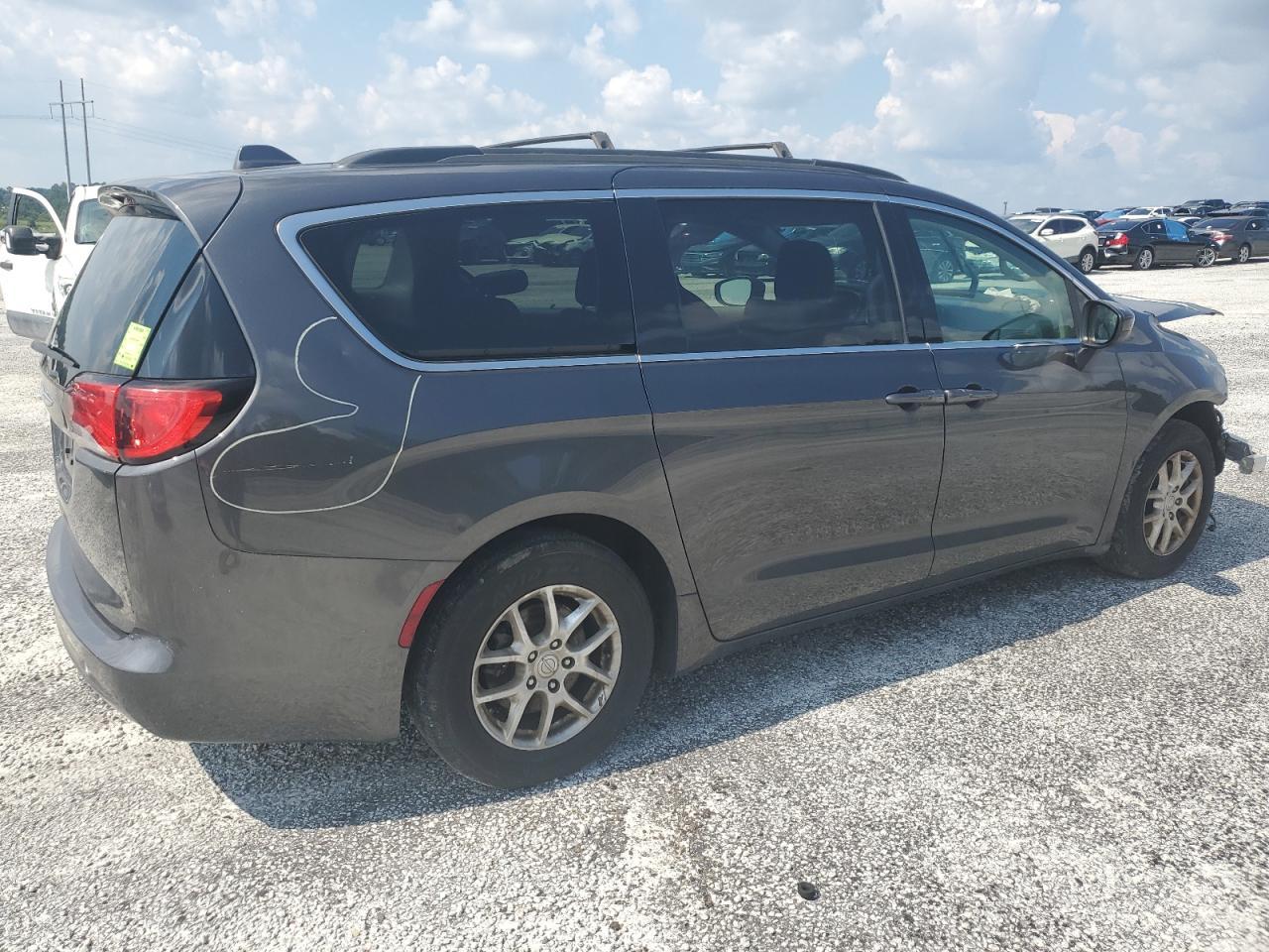 2020 Chrysler Voyager Lxi - Image 3