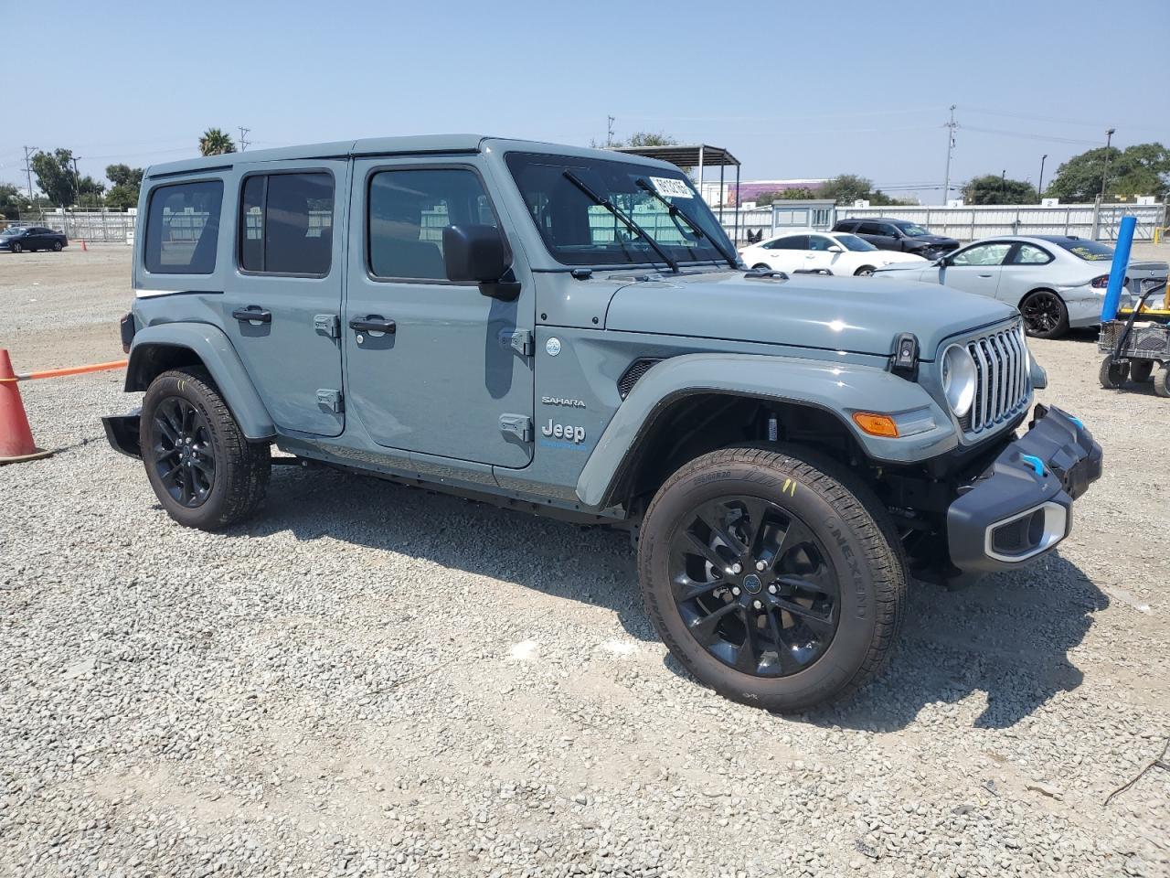2024 Jeep Wrangler Sahara 4Xe - Фото 4