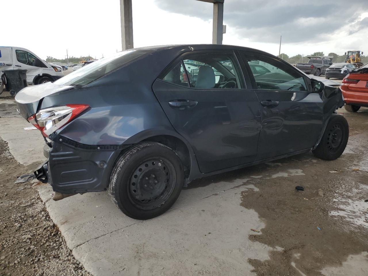 2015 Toyota Corolla L - Фото 3