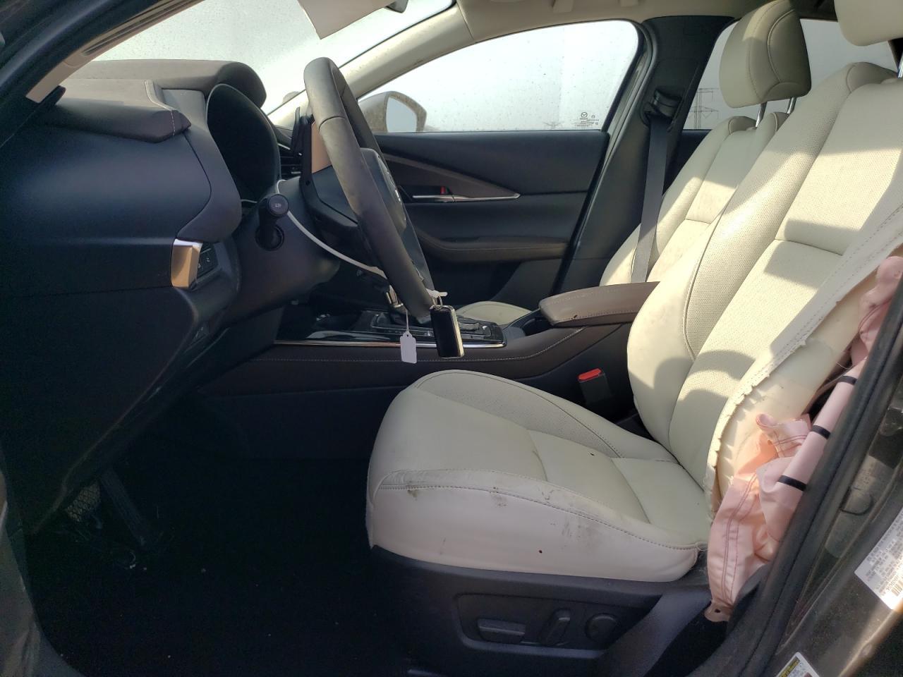 2024 Mazda Cx-30 Premium - Image 7