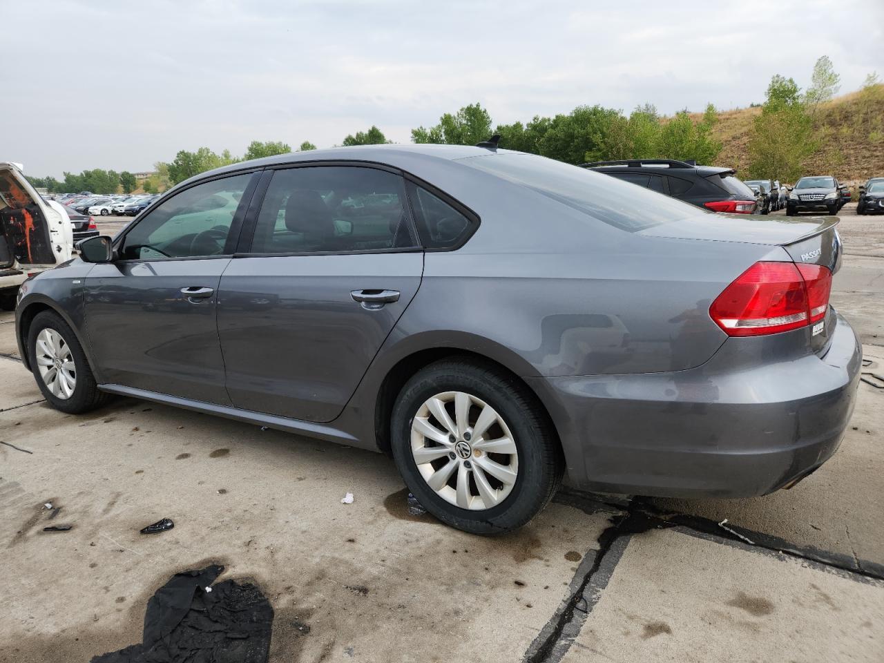 2015 Volkswagen Passat S - Image 2