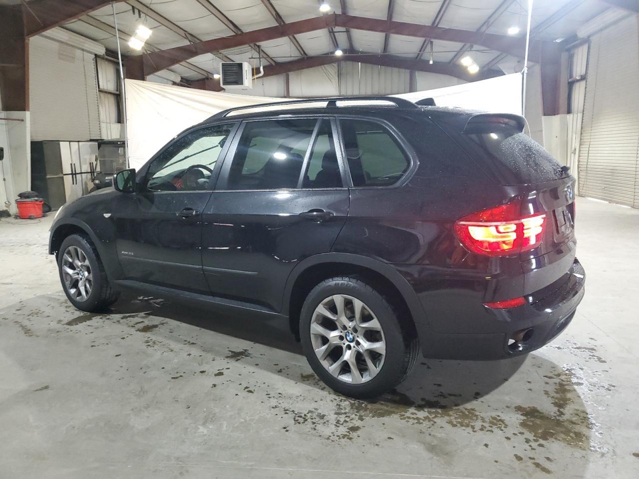 2012 BMW X5 xDrive35I - Image 2