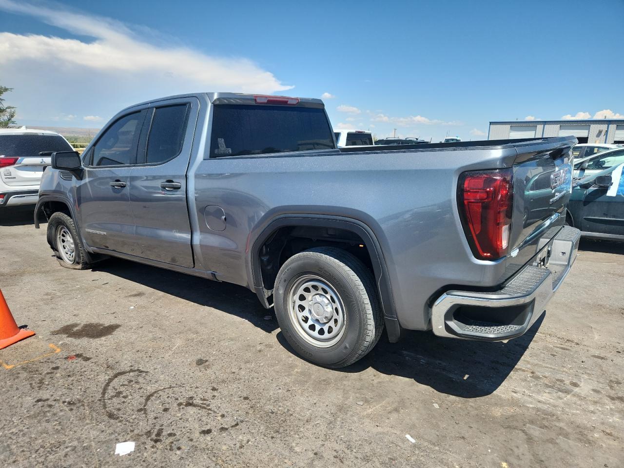 2021 GMC Sierra C1500 - Фото 2