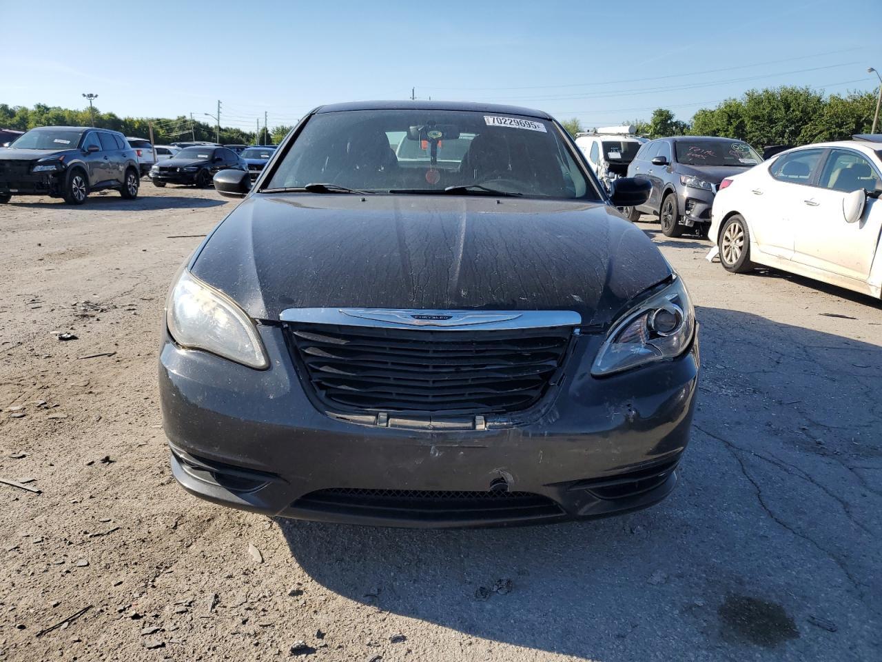 2011 Chrysler 200 S - Image 5