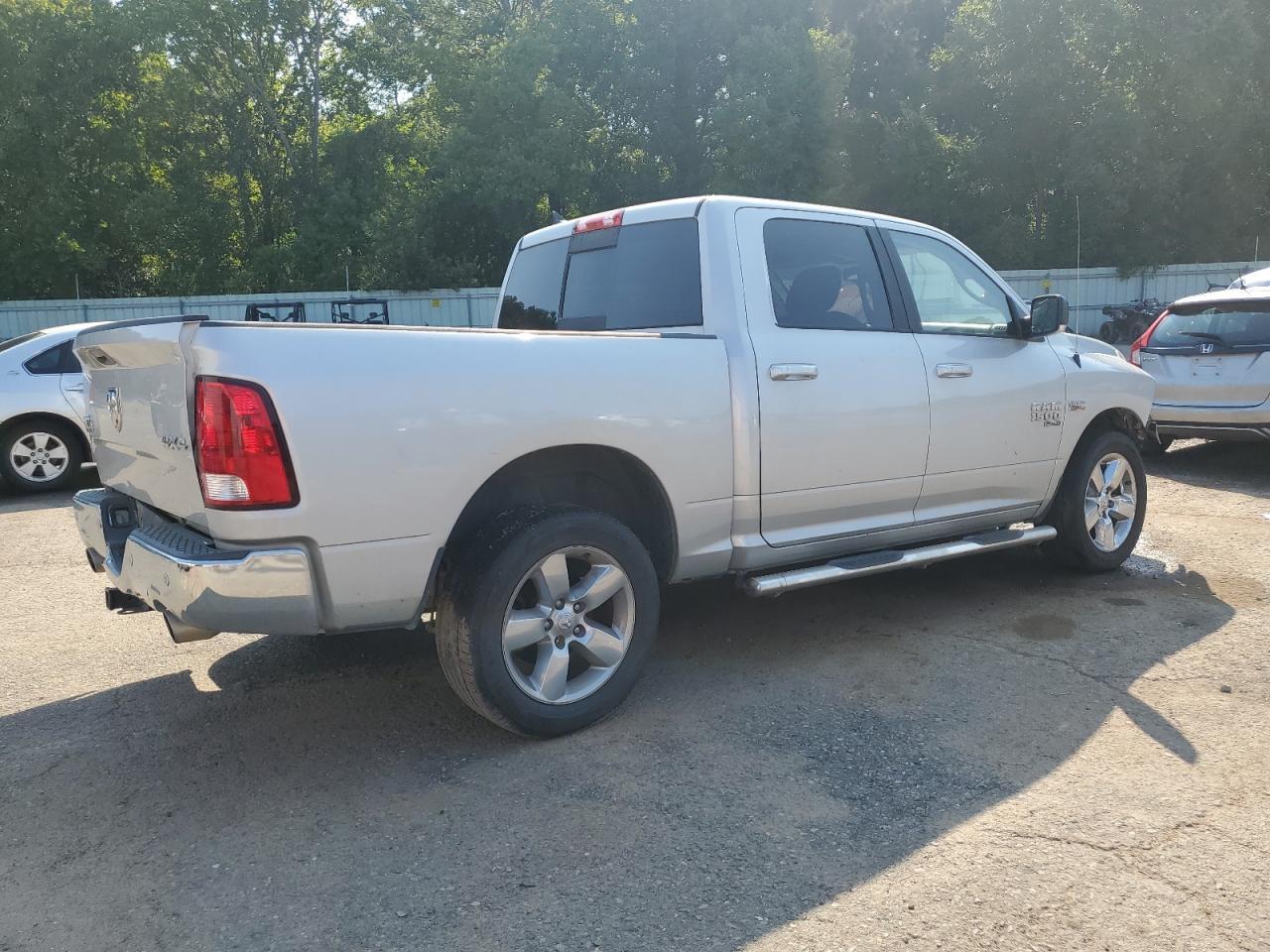 2019 Ram 1500 Classic Slt - Фото 3