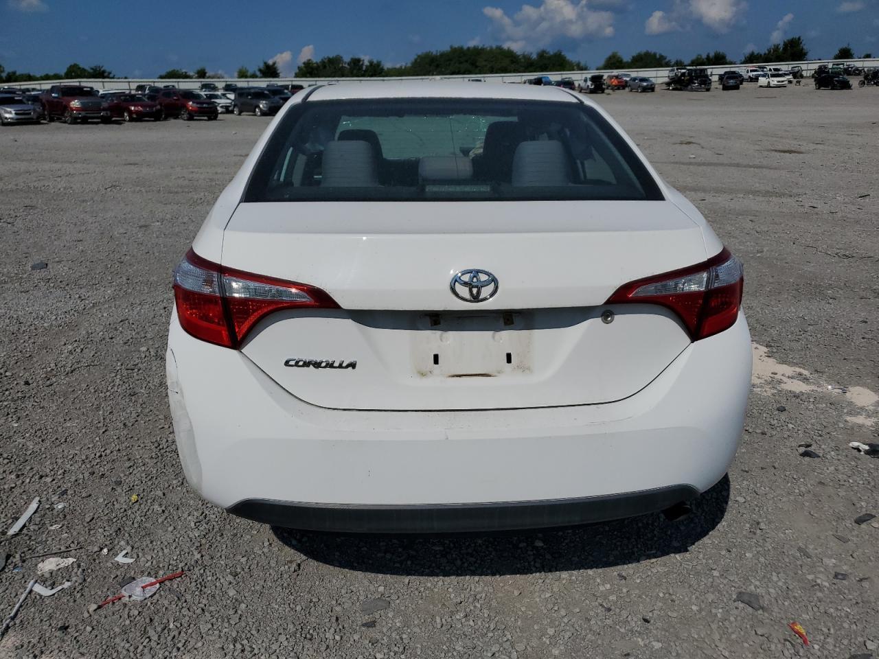2015 Toyota Corolla L - Фото 6