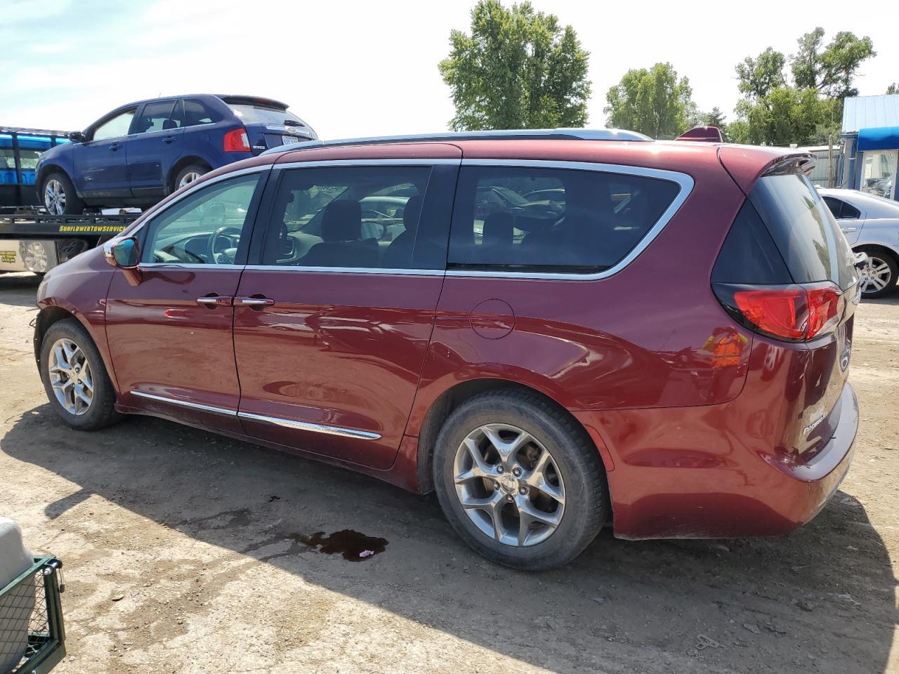 2018 Chrysler Pacifica Limited - Фото 2