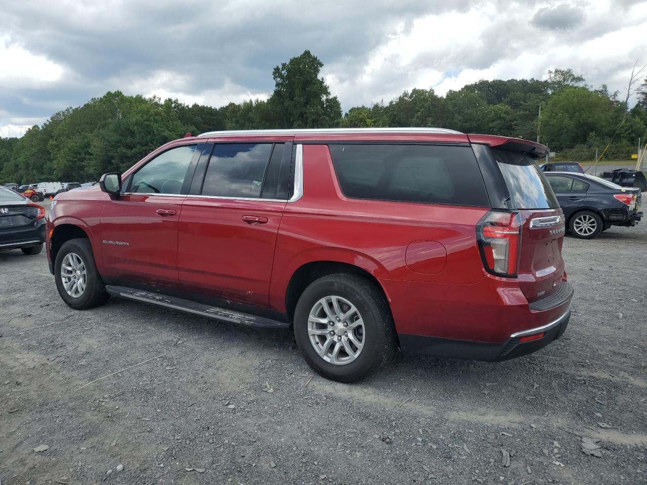 2023 Chevrolet Suburban K1500 Lt - Image 2