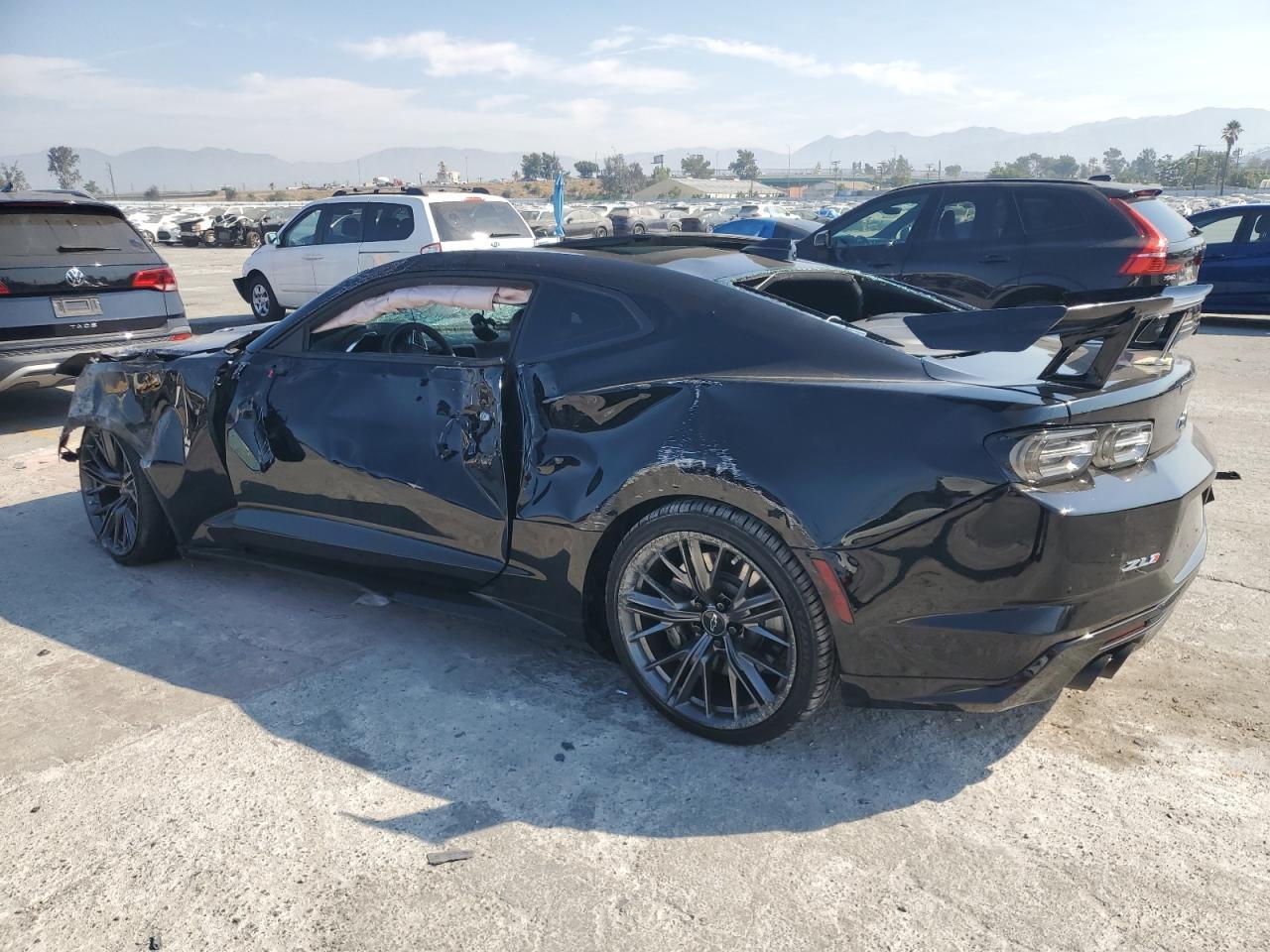 2022 Chevrolet Camaro Zl1 - Фото 2