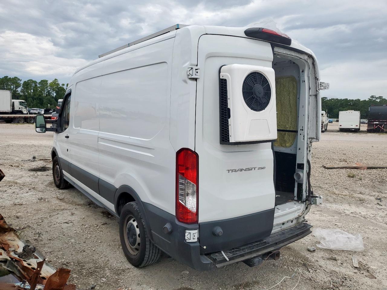 2018 Ford Transit T-250 - Фото 3