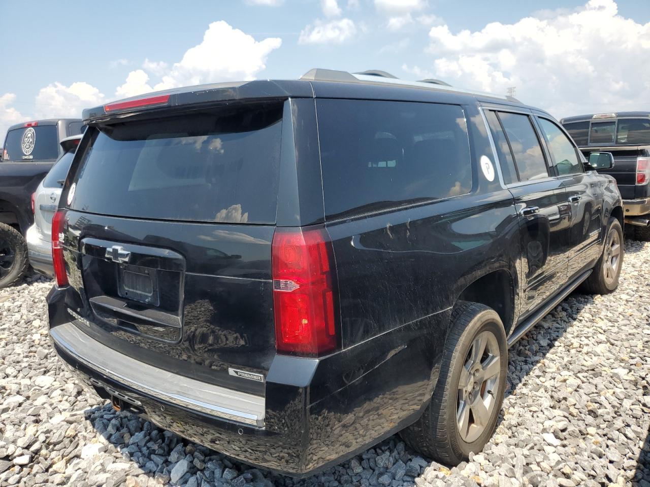 2018 Chevrolet Suburban K1500 Premier - Фото 3