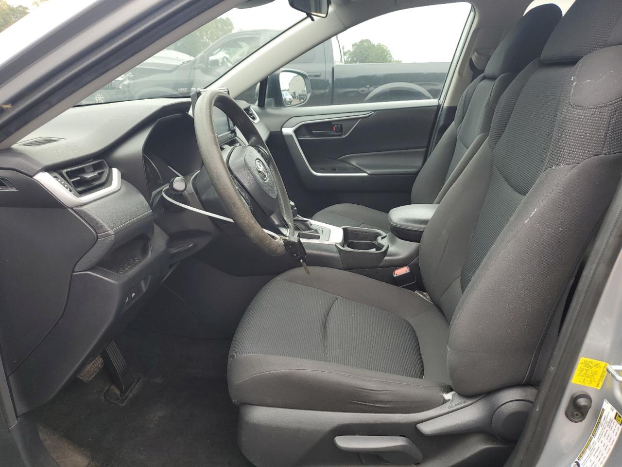 2021 Toyota Rav4 Le - Фото 7