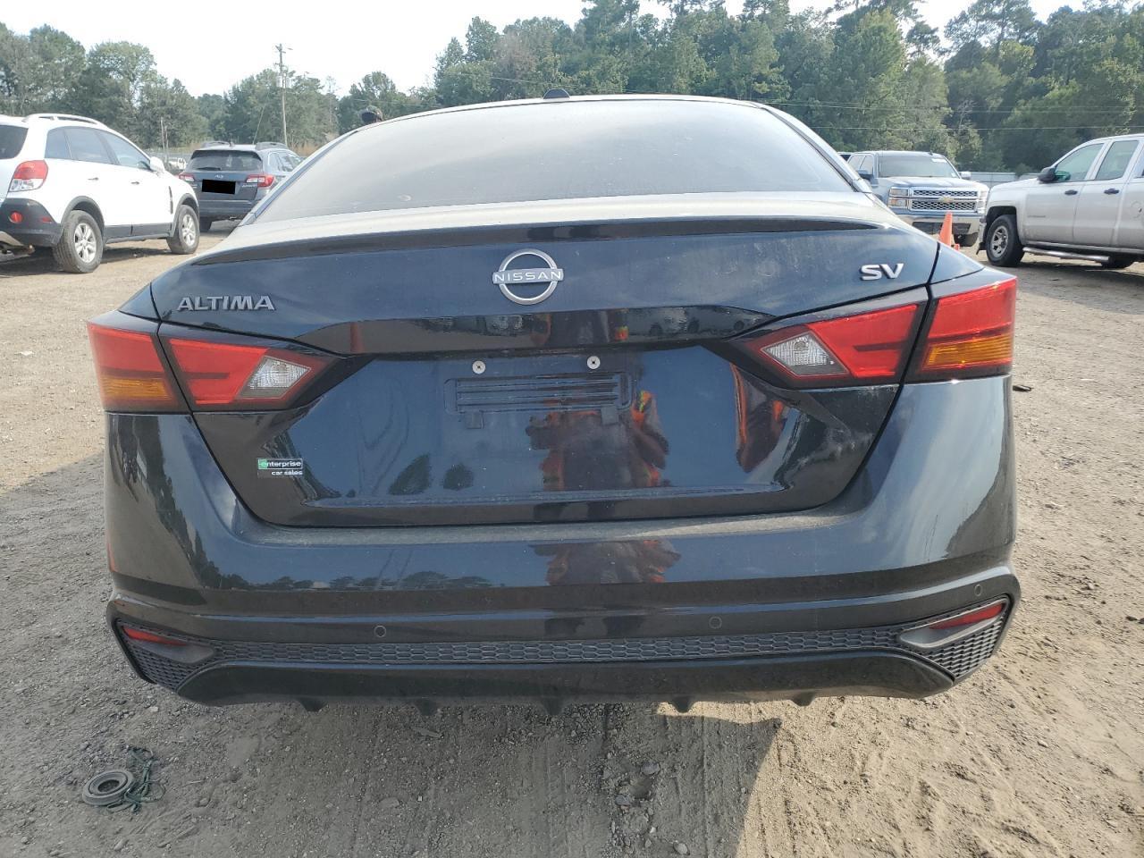 2024 Nissan Altima Sv - Image 6