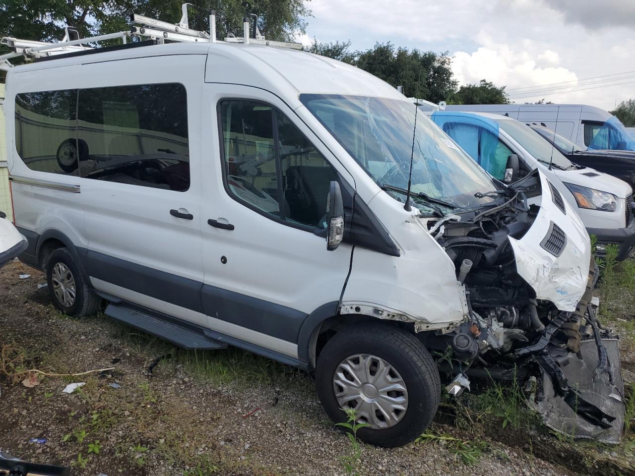 2017 Ford Transit T-150 - Фото 4