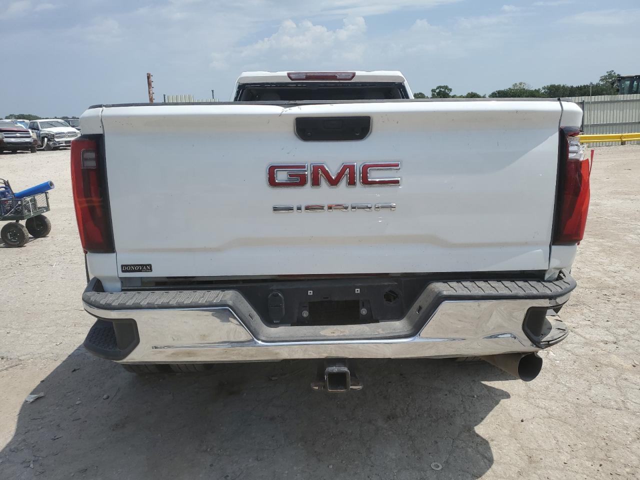 2024 GMC Sierra K3500 - Фото 6