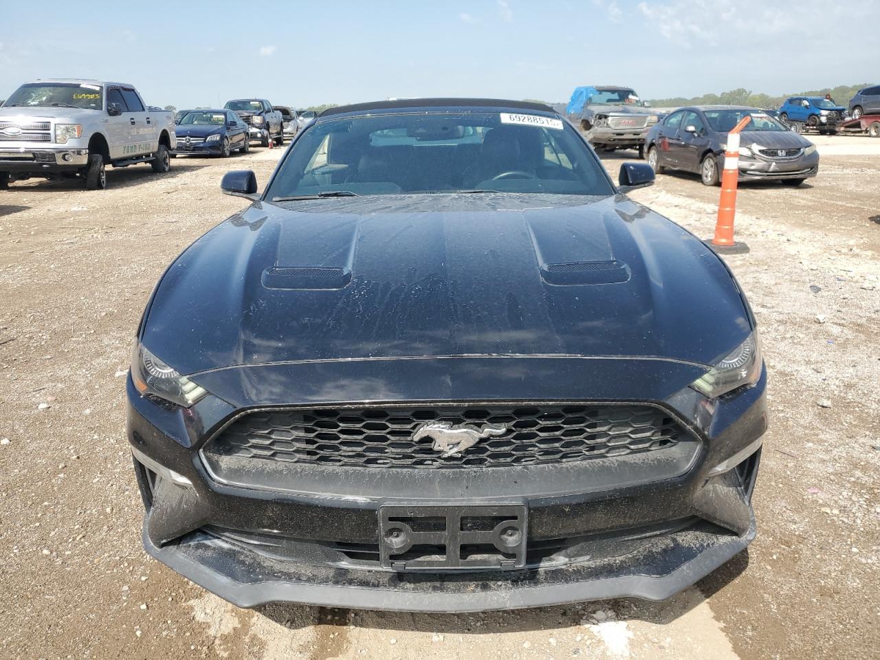 2019 Ford Mustang - Image 5