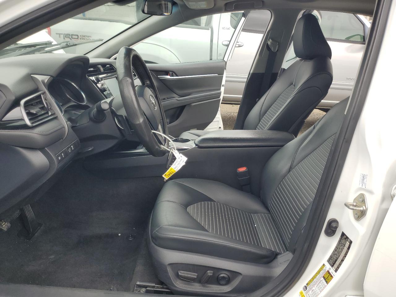 2019 Toyota Camry L - Фото 7