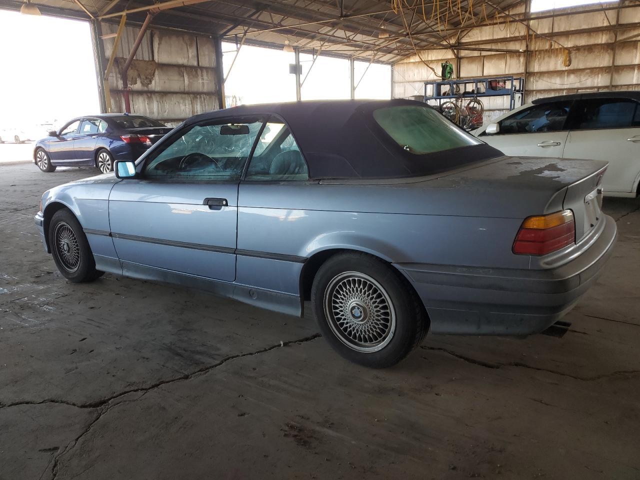 1994 BMW 325 Ic - Image 2