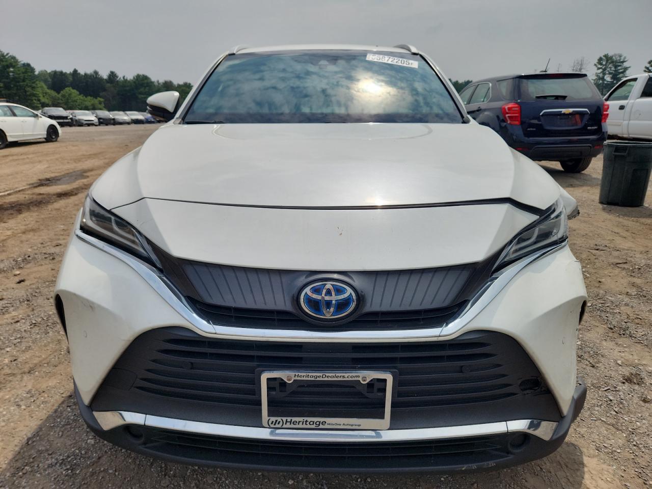 2021 Toyota Venza Le - Image 5