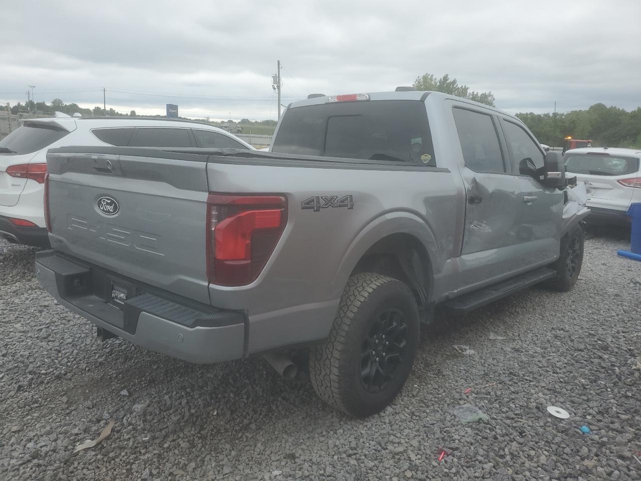 2024 Ford F150 Xlt - Фото 3