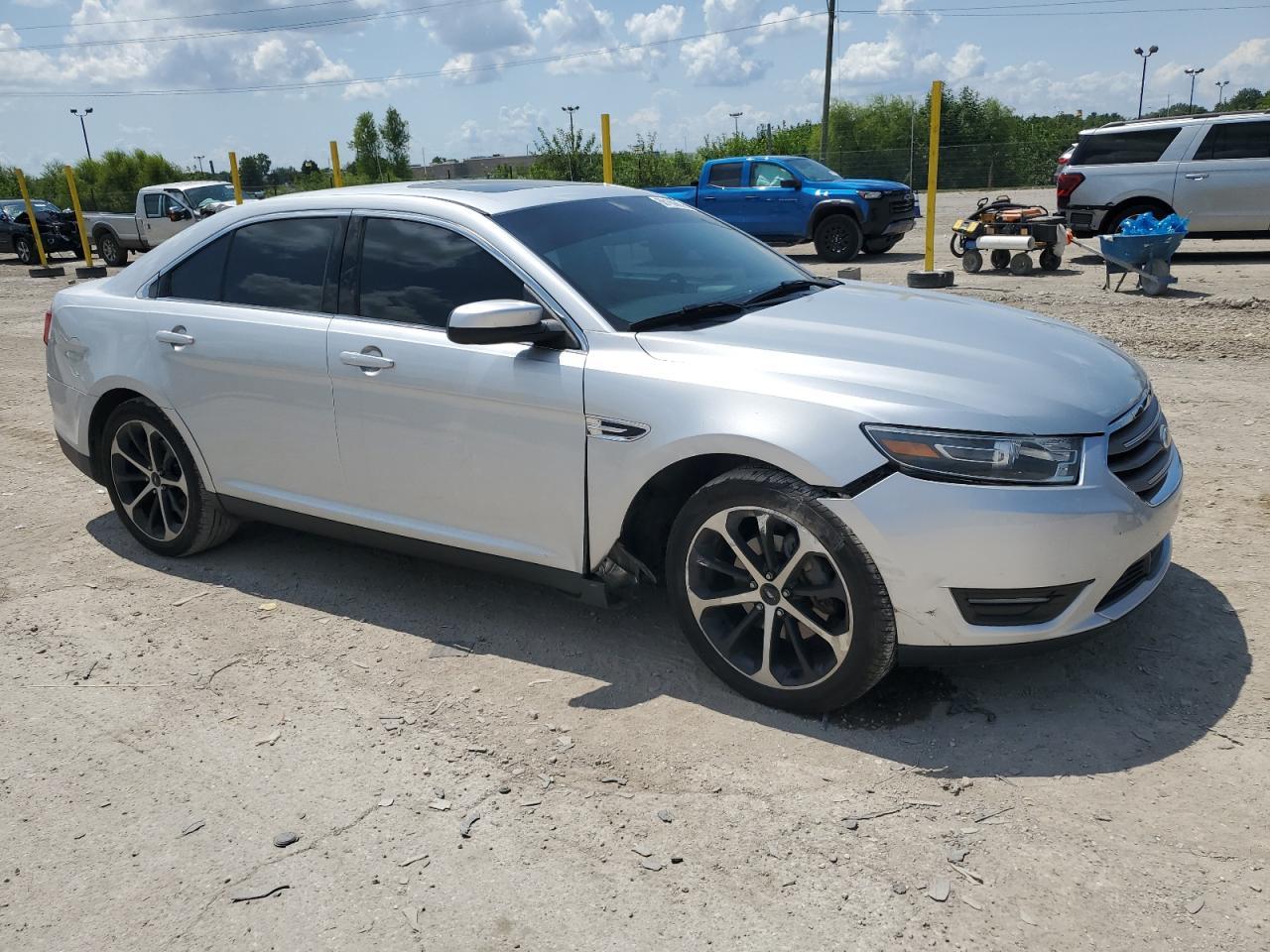 2015 Ford Taurus Sel - Фото 4