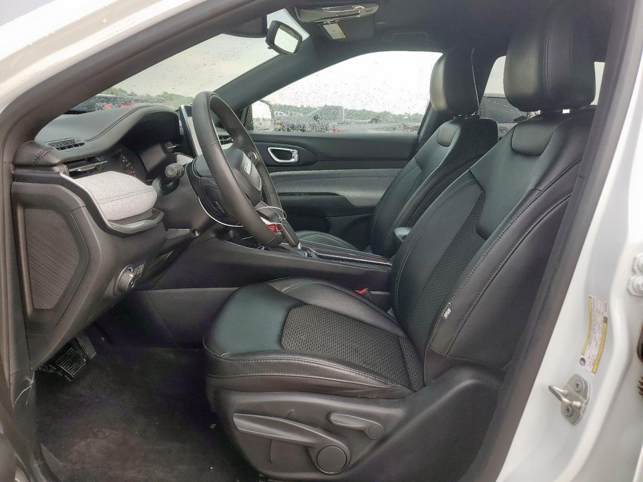 2024 Jeep Compass Latitude - Фото 7