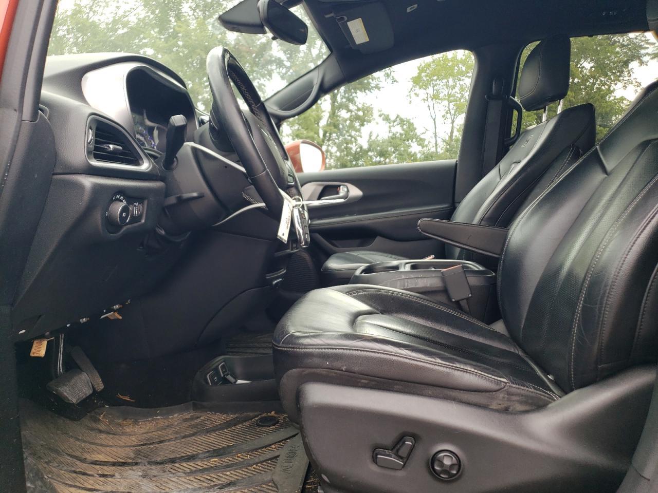 2018 Chrysler Pacifica Touring L - Фото 7