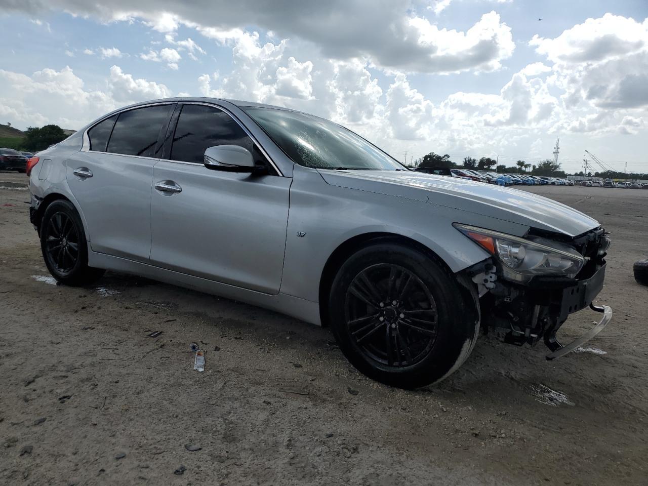 2015 Infiniti Q50 Base - Фото 4