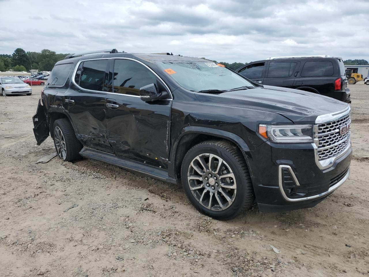 2020 GMC Acadia Denali - Image 4