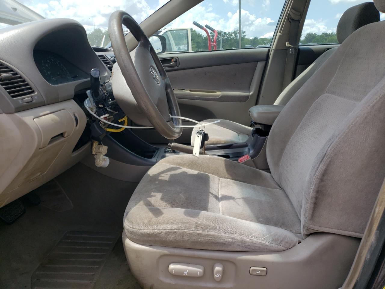 2004 Toyota Camry Le - Фото 7