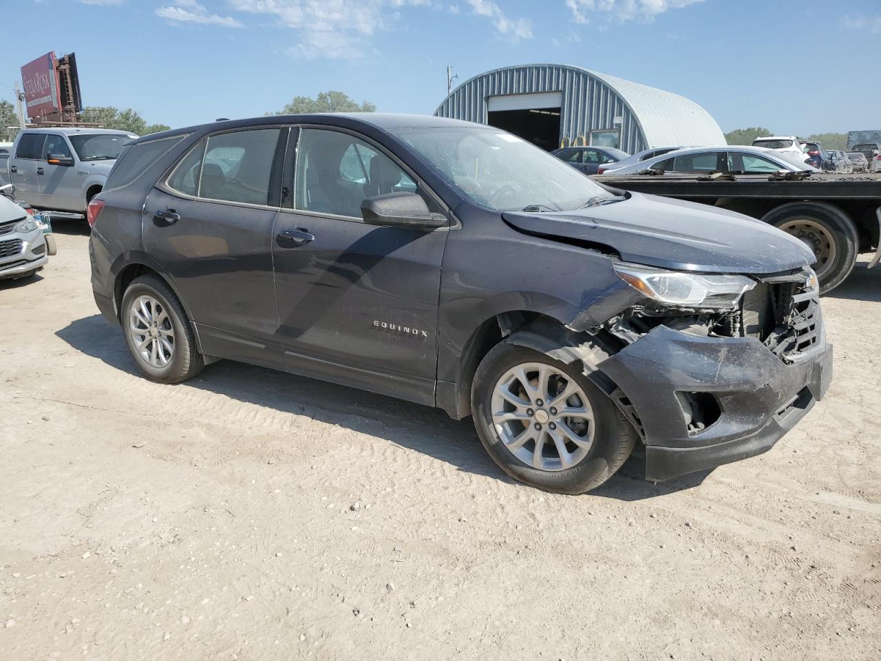 2018 Chevrolet Equinox Ls - Фото 4