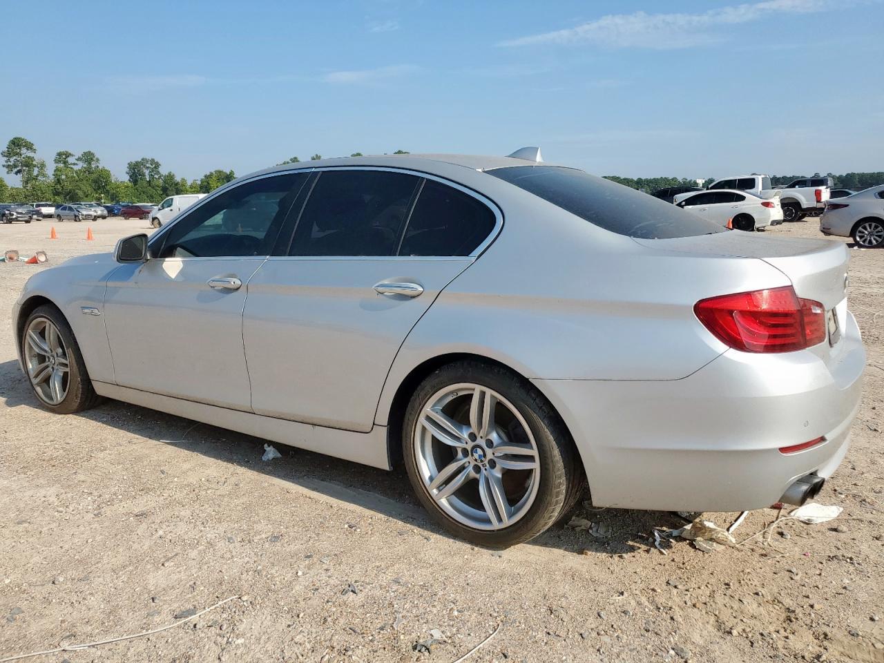 2013 BMW 528 I - Фото 2