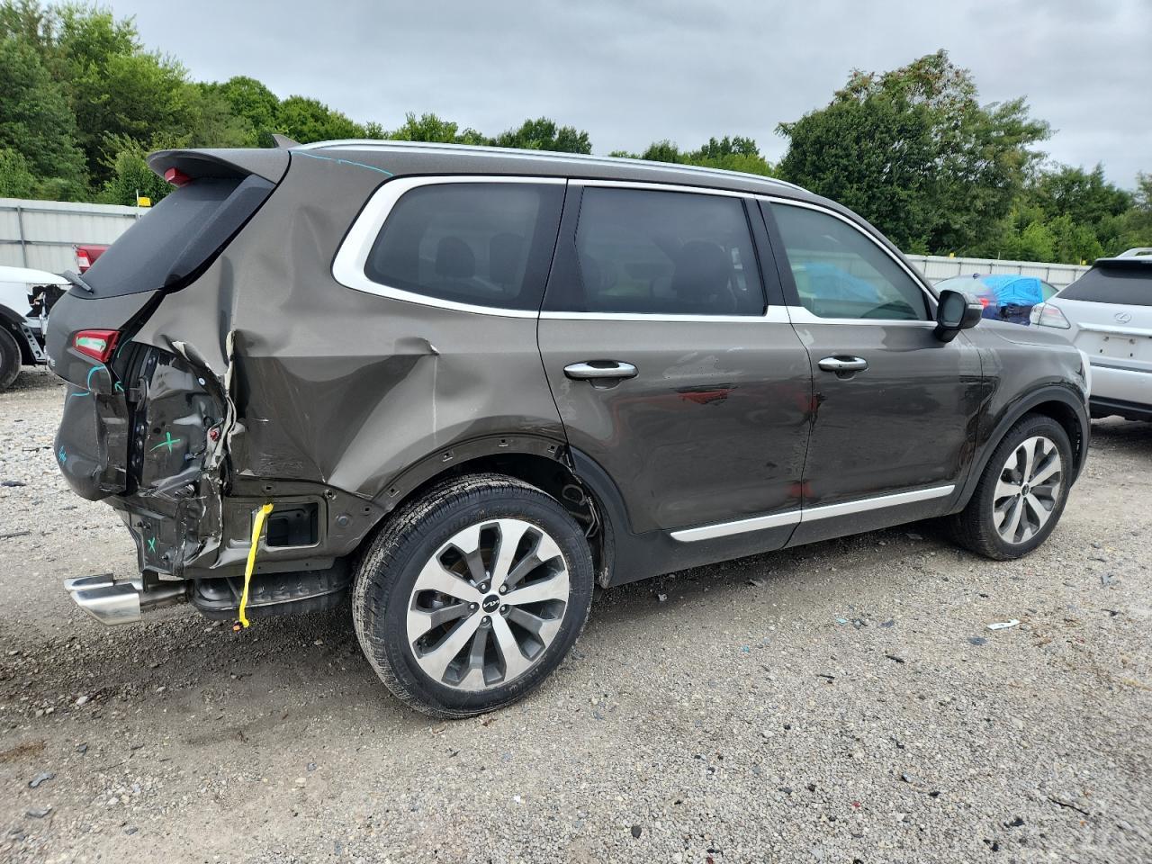 2022 Kia Telluride S - Фото 3