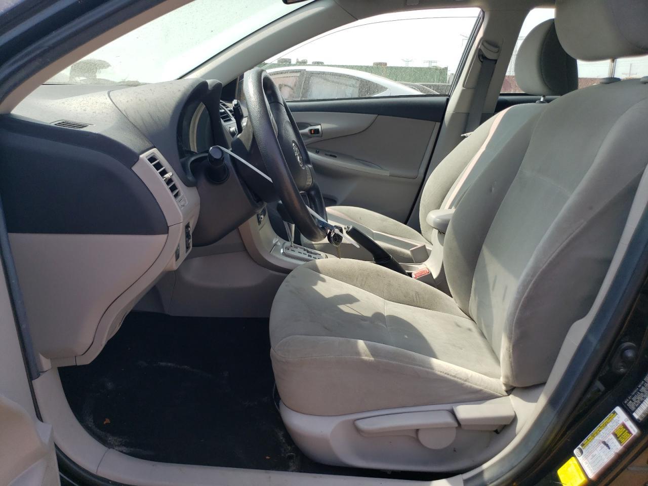 2011 Toyota Corolla Base - Фото 7