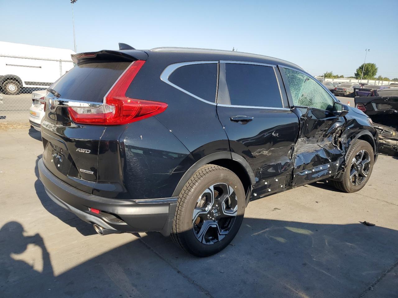2019 Honda Cr-V Touring - Image 3