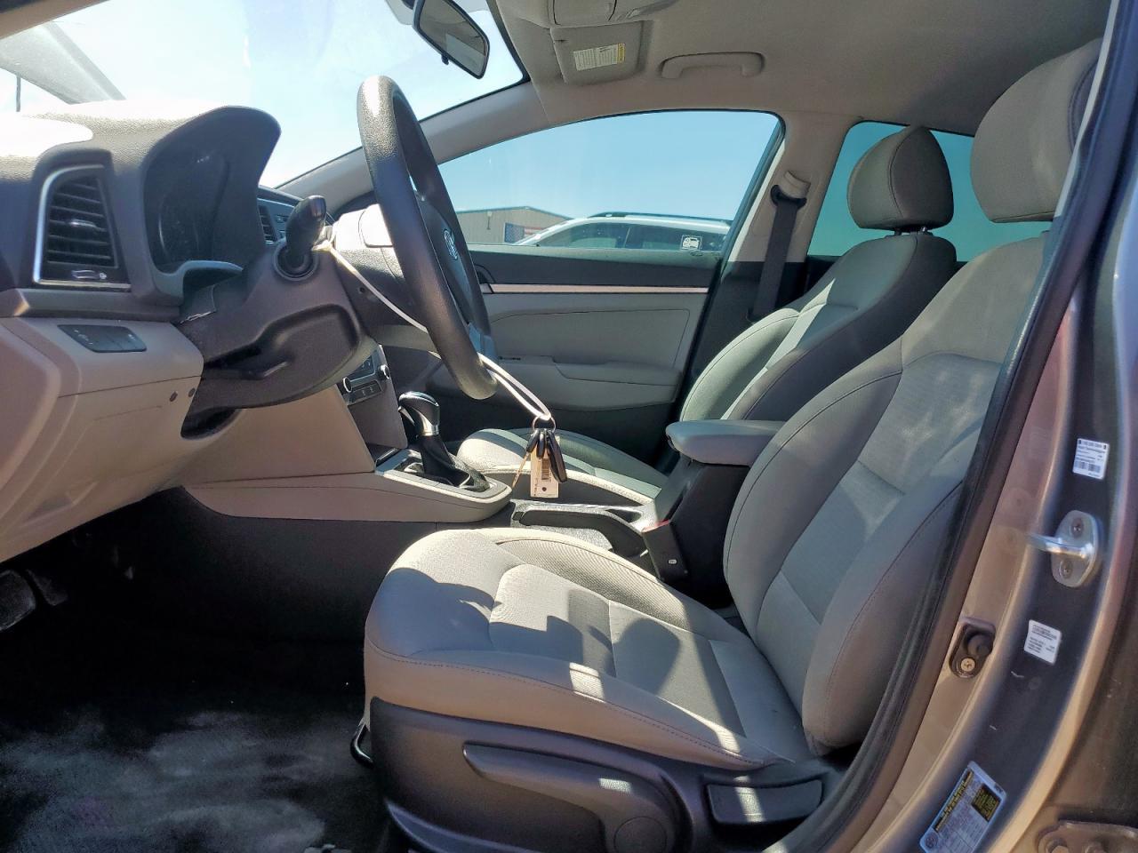 2017 Hyundai Elantra Se - Image 7