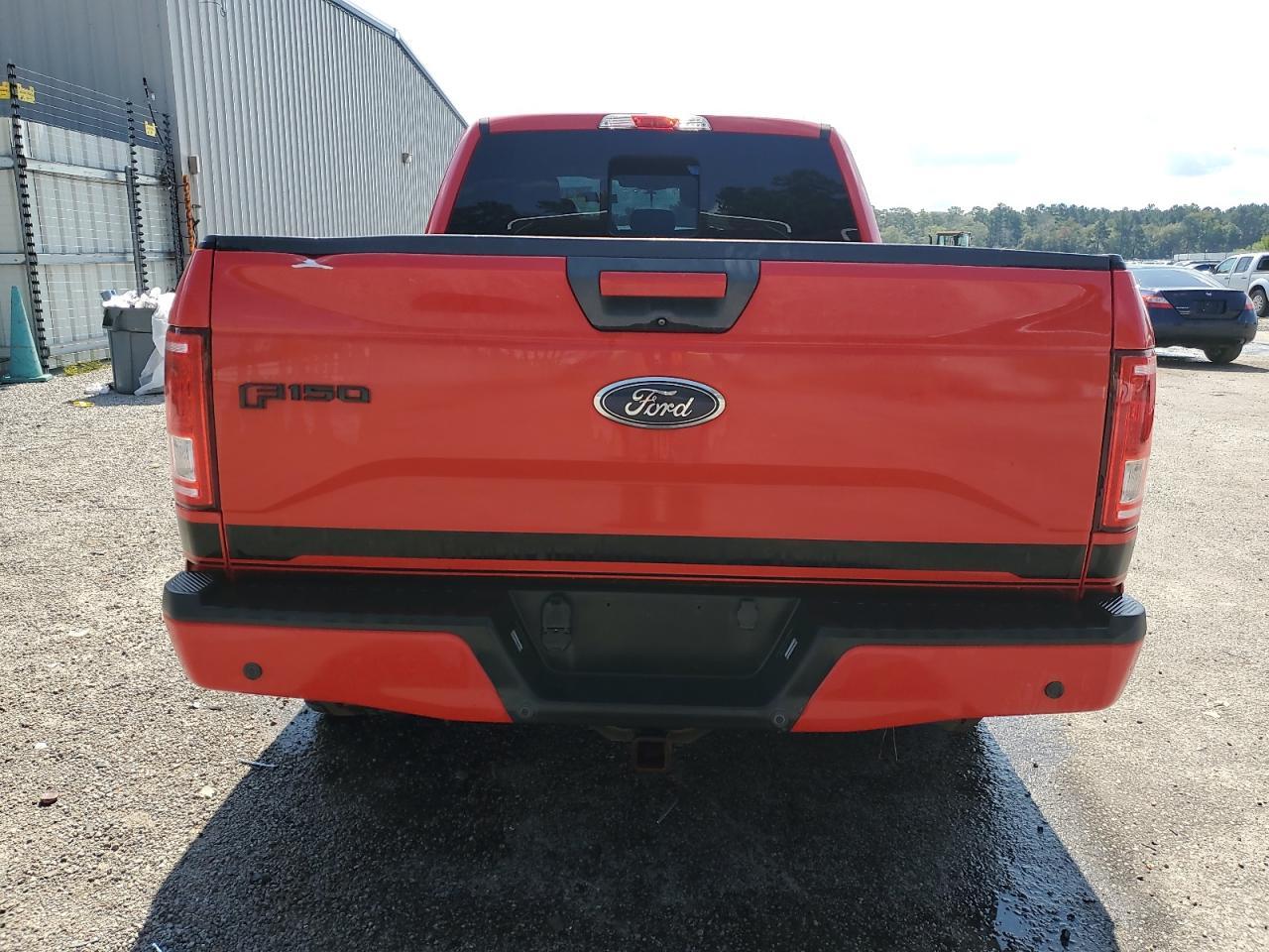 2016 Ford F150 Super Cab - Фото 6