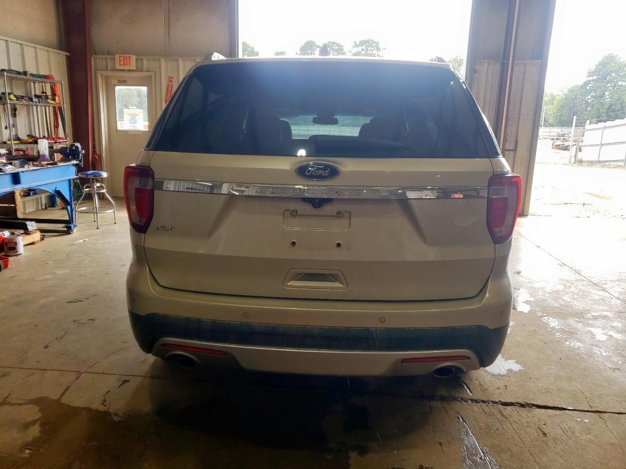 2017 Ford Explorer Xlt - Фото 6
