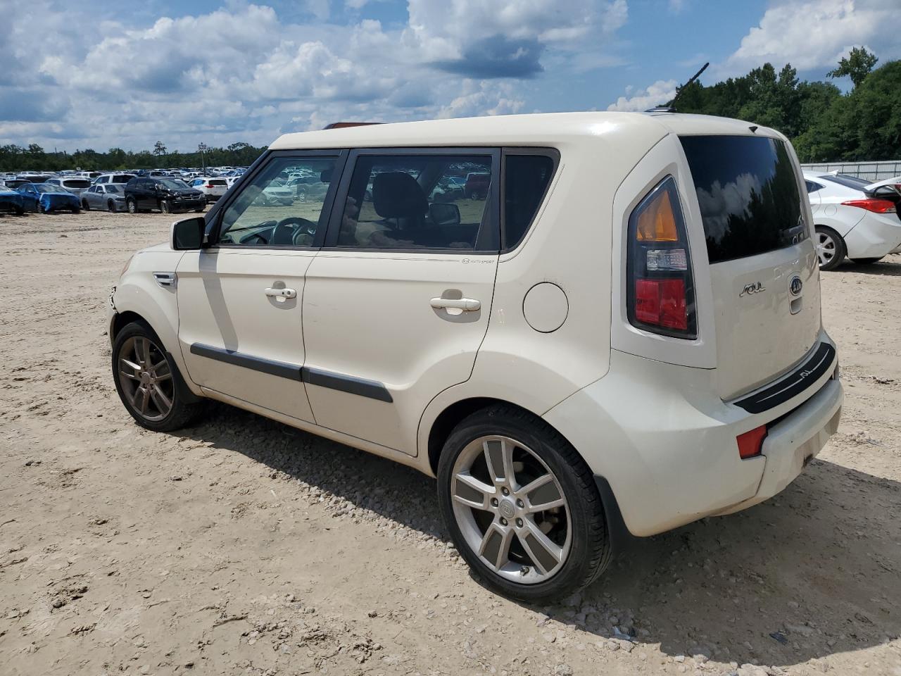 2011 Kia Soul + - Фото 2