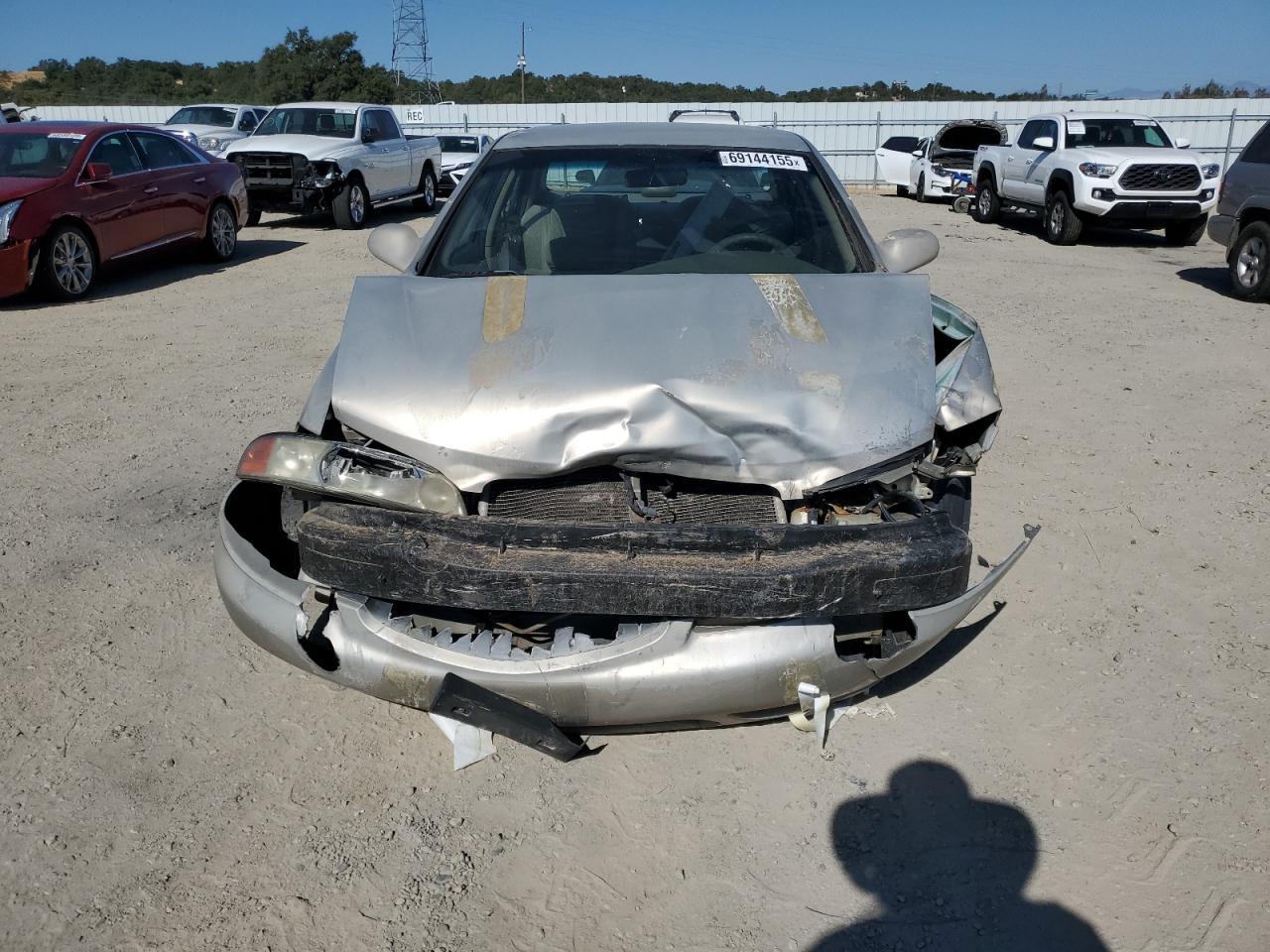 2001 Nissan Altima Xe - Фото 5