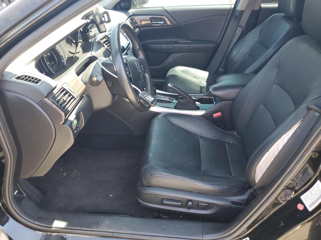 2017 Honda Accord Touring - Фото 7