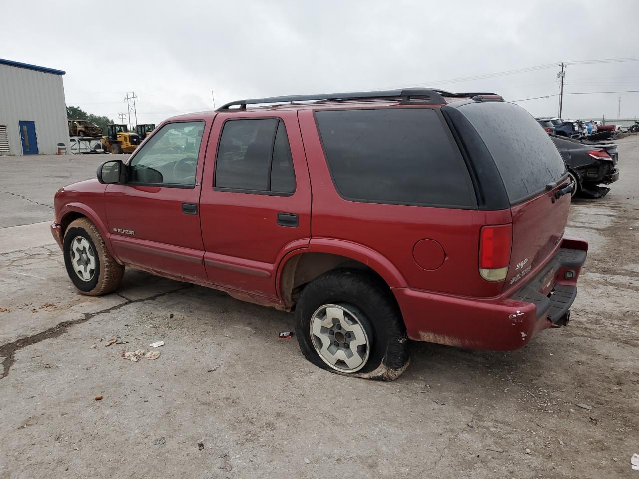 2002 Chevrolet Blazer - Image 2